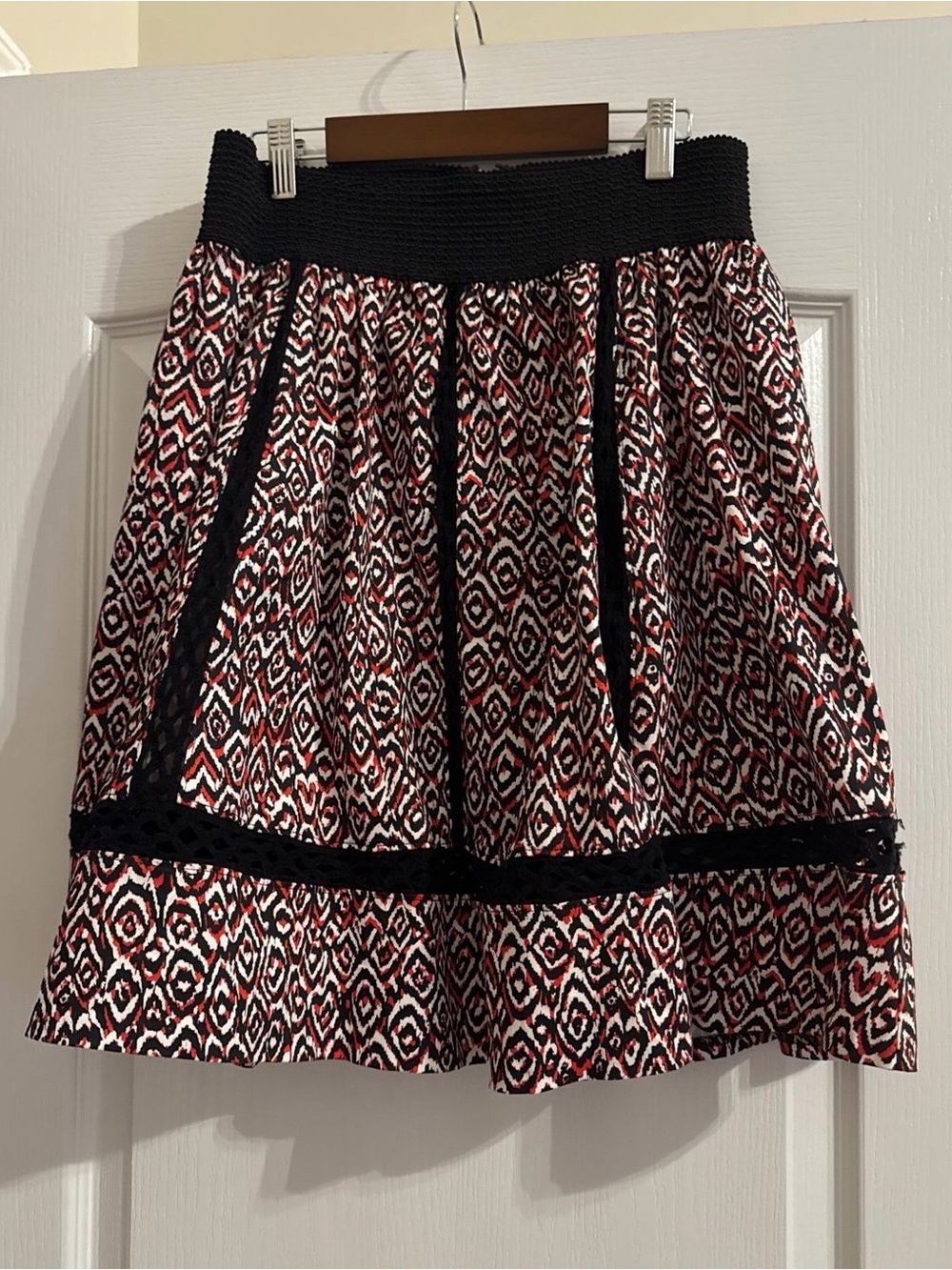 Sam Edelman Black & Red Patterned A-Line Skirt